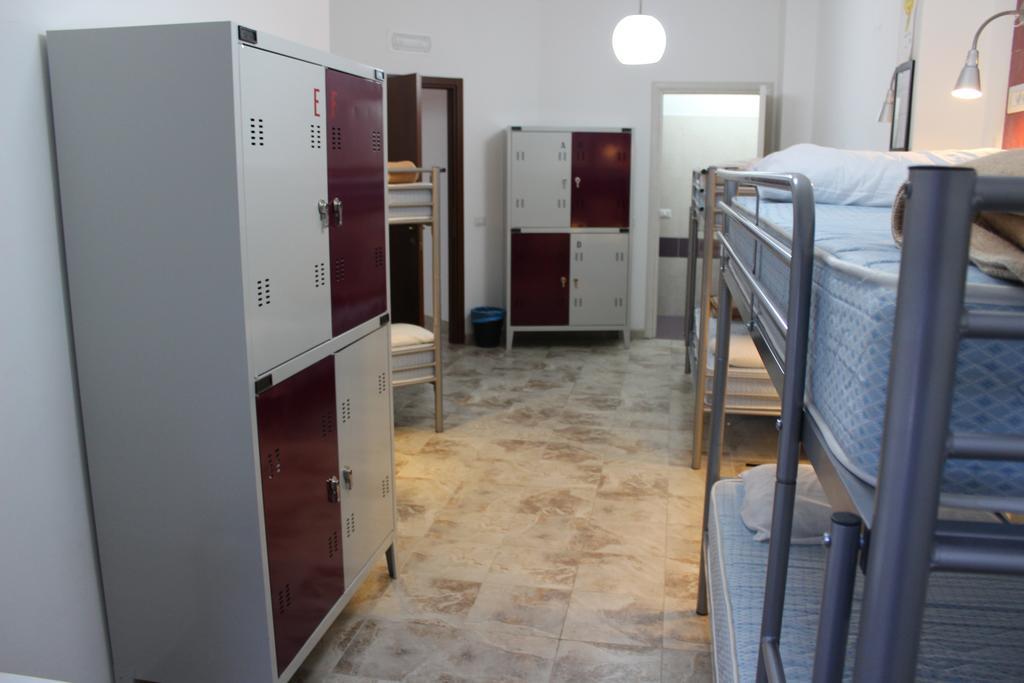 Hostel Colours Milan Room photo